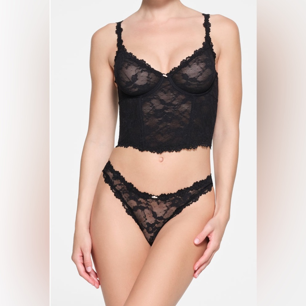 Skims Stretch Lace Corset onyx Large NWT